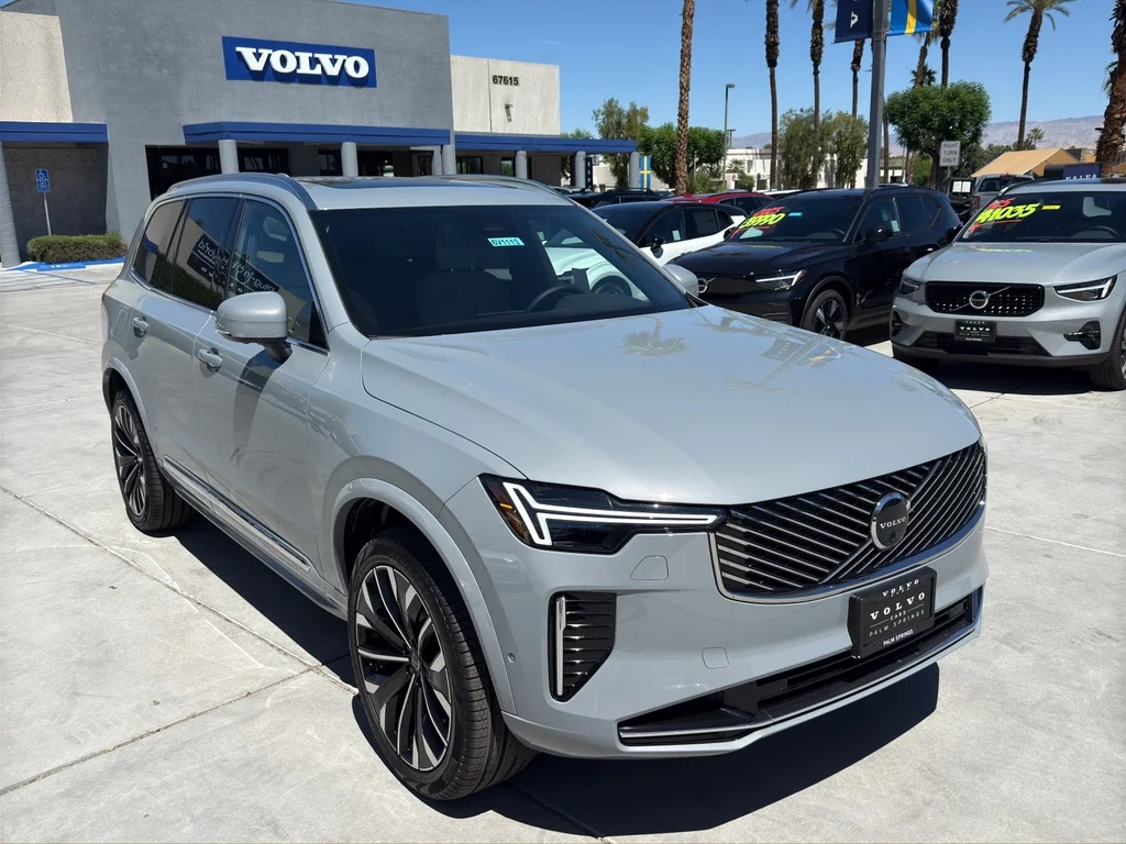 2026 Volvo XC90 T8 Recharge Plus Bright 7-Seat 4WD's photo