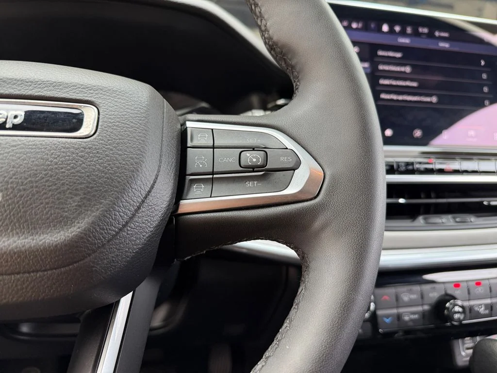 2025 Jeep Compass Limited - Photo 25