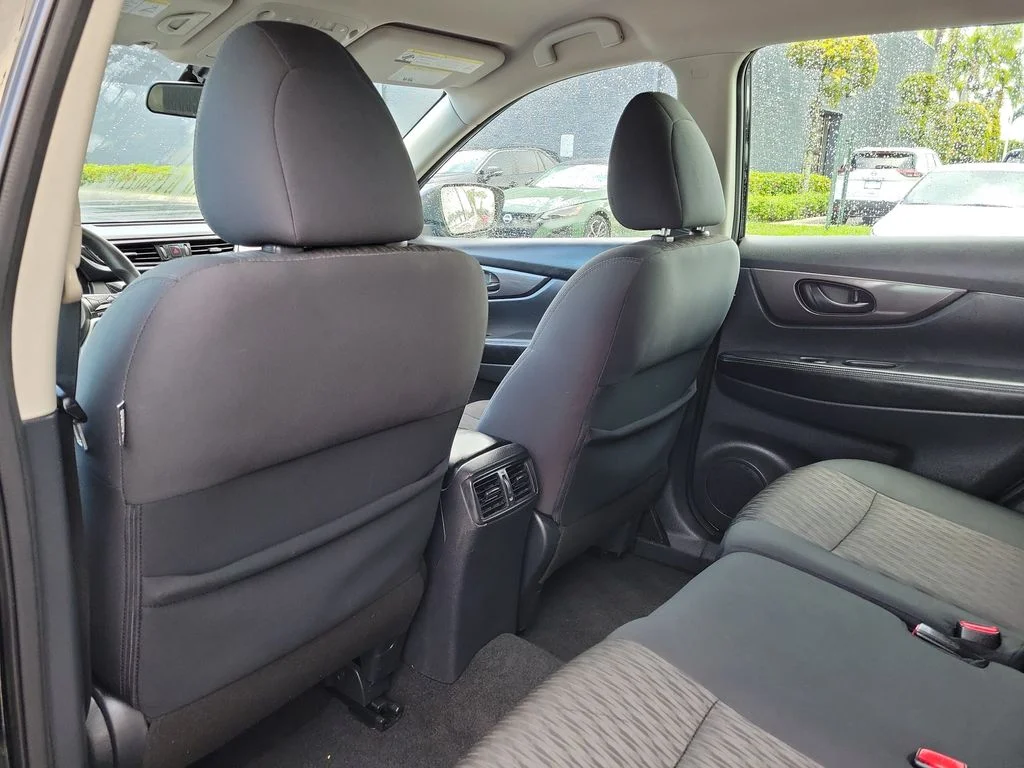 Used 2019 Black Nissan S image 11
