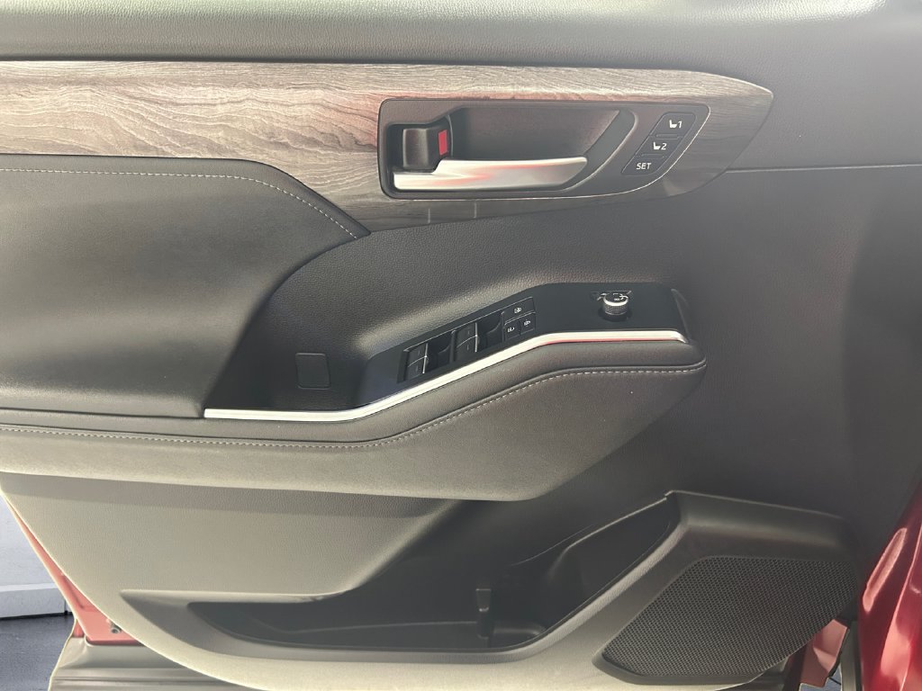 Used 2023 Red Toyota Platinum image 12