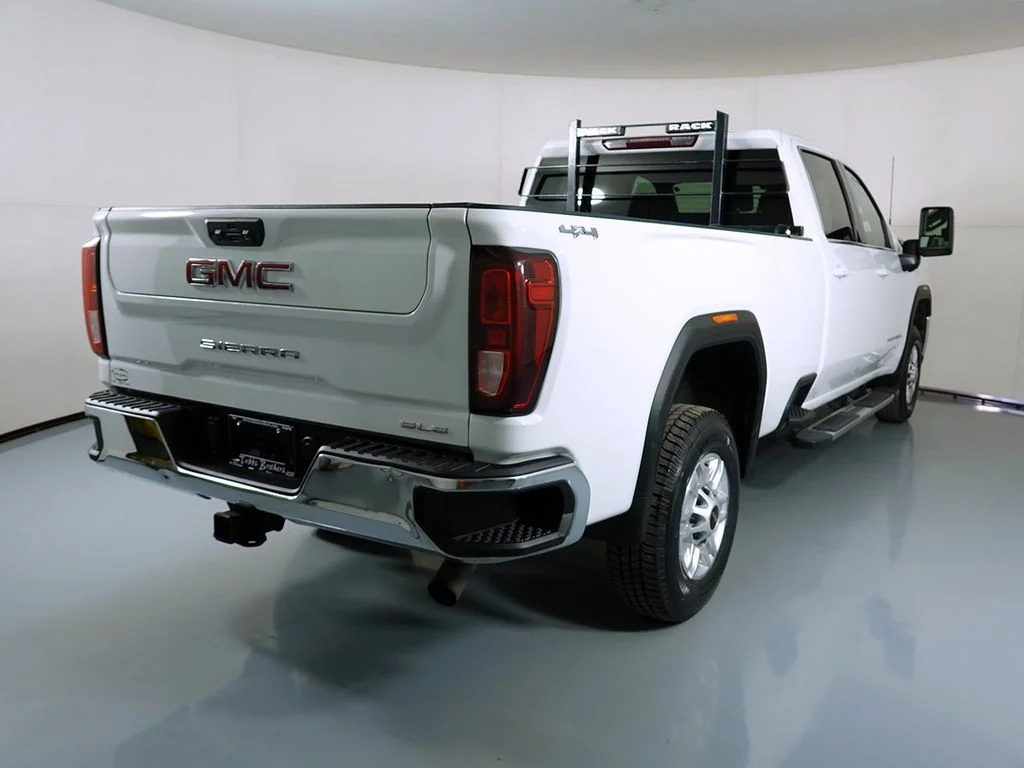 Used 2022 White GMC SLE image 4