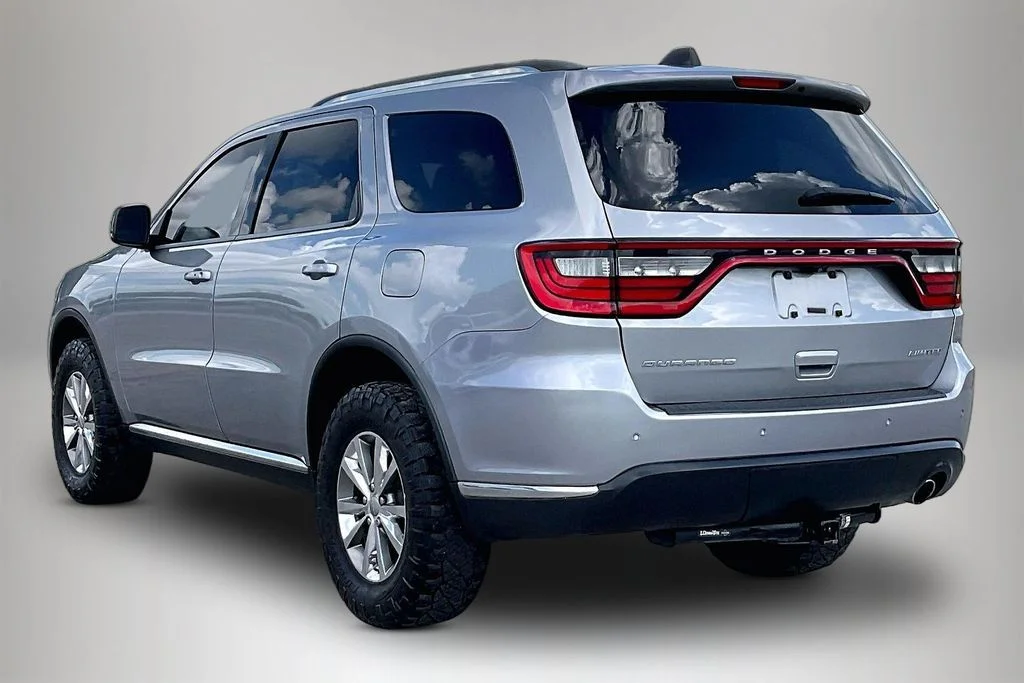 Used 2015 Silver Dodge Limited image 4