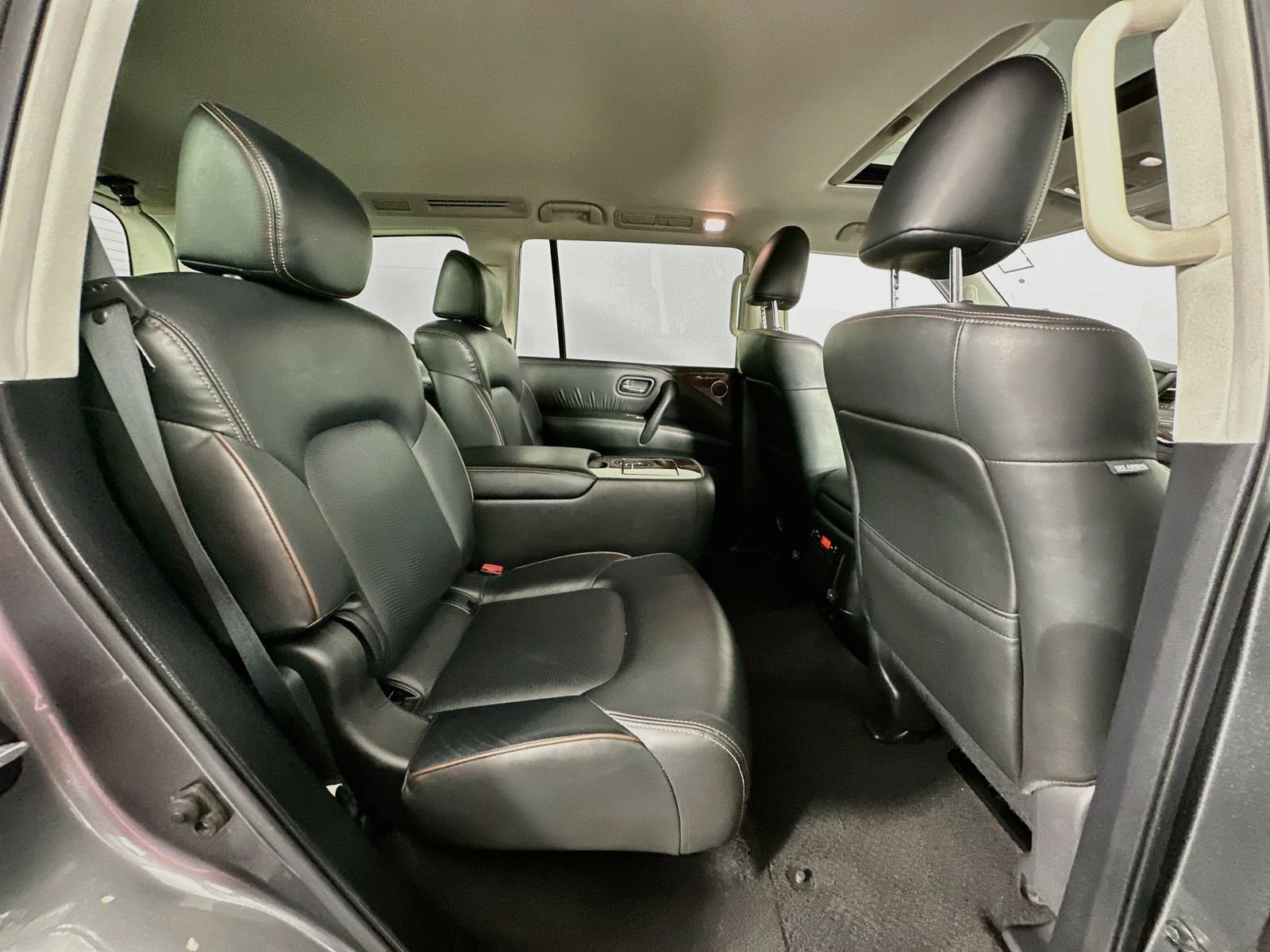 Used 2019 Gun Metallic Nissan SL image 30
