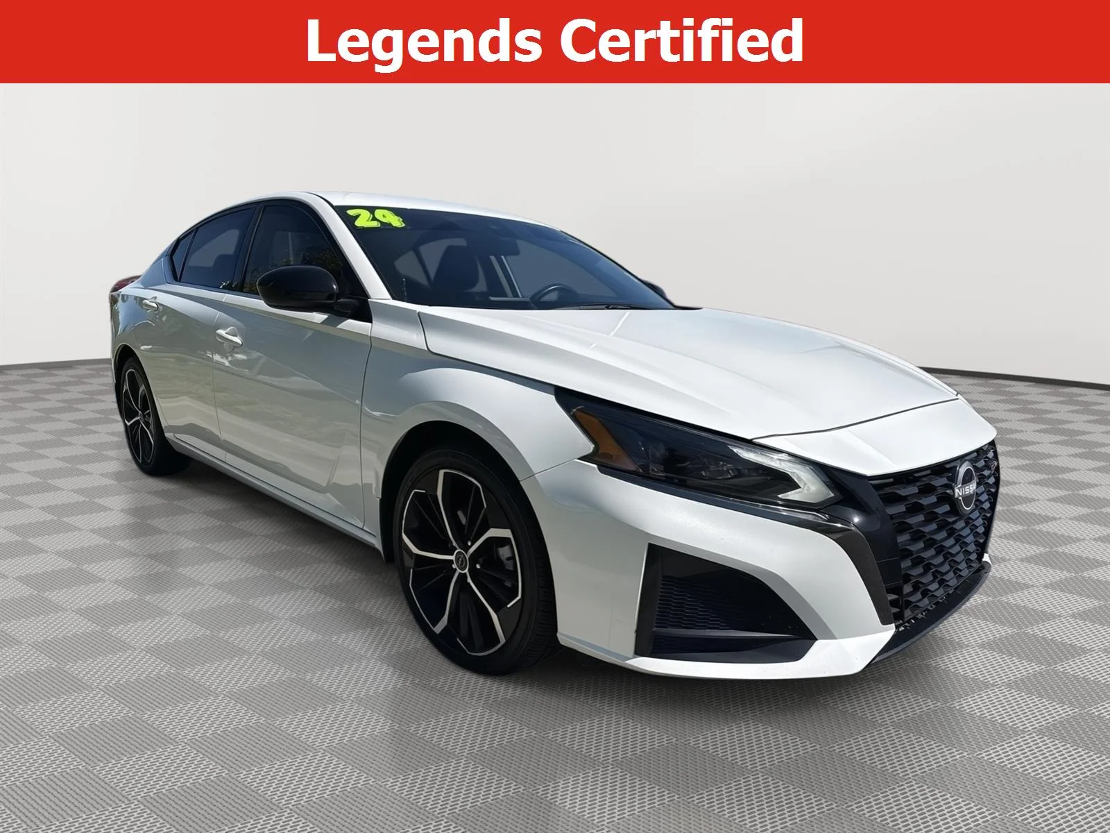 2024 Nissan Altima SR