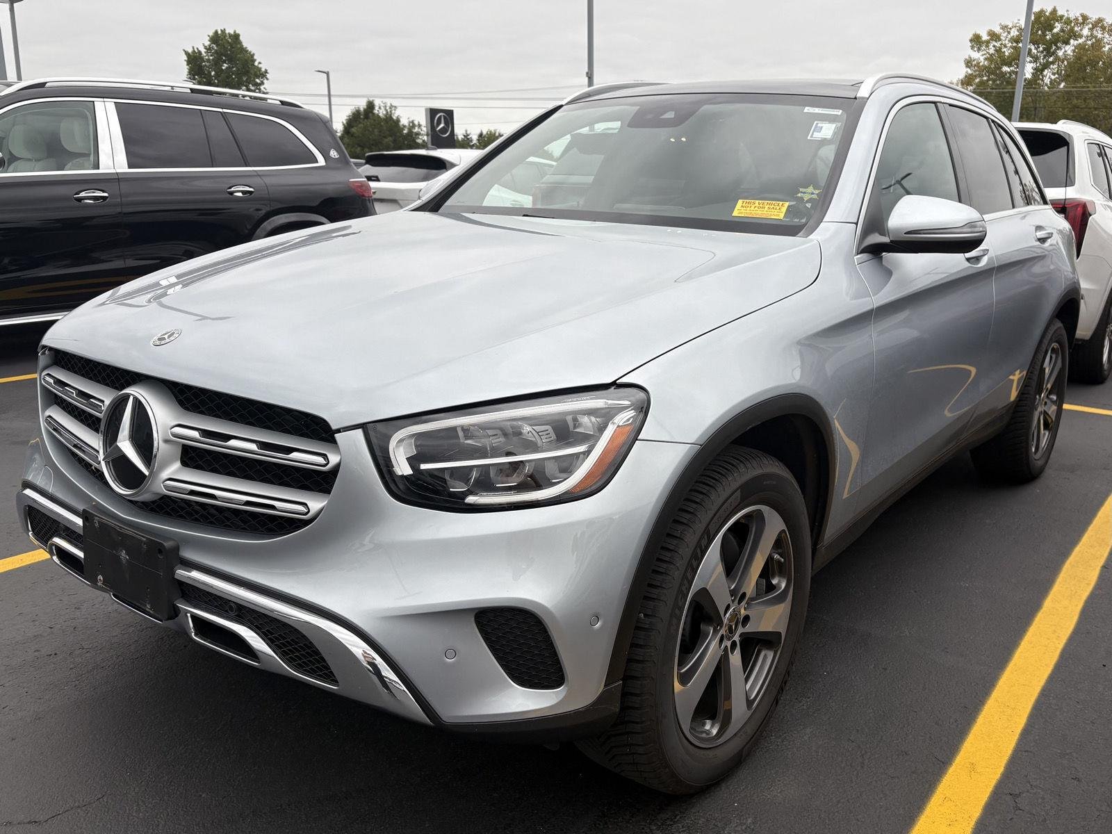 Used 2022 Cirrus Silver Metallic Mercedes-Benz GLC 300 image 3