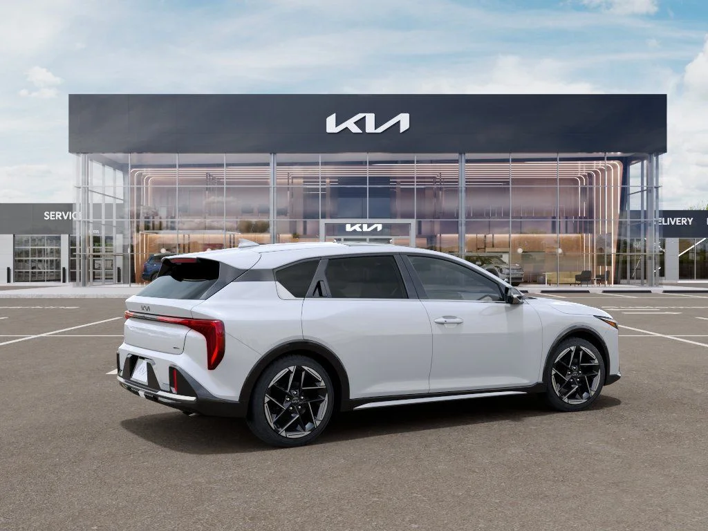 New 2026 Snow White Pearl Kia GT-Line image 5