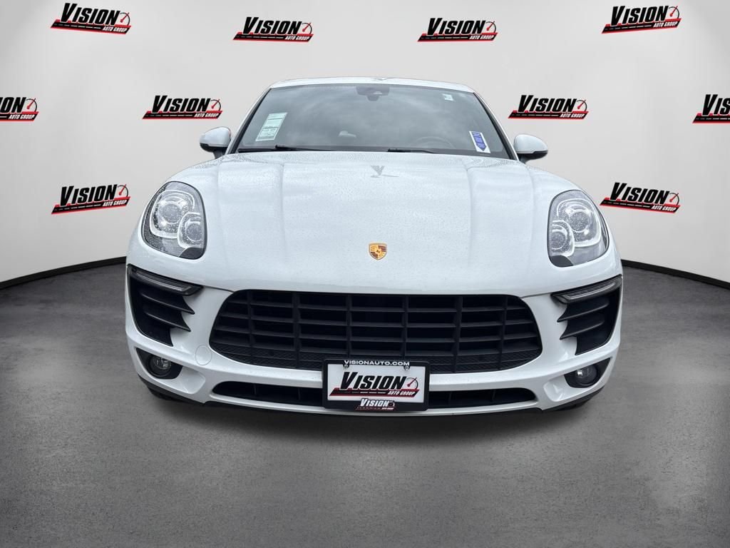 Used 2017 White Porsche Base image 2