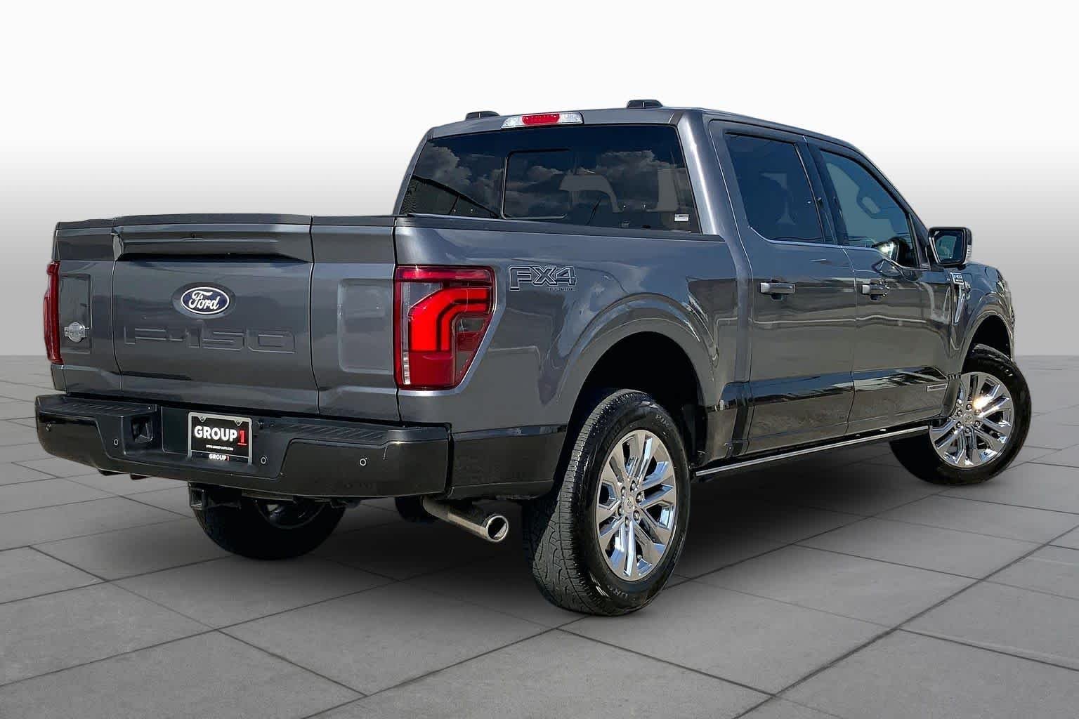 Used 2024 Carbonized Gray/Darkened Bronze Ford King Ranch image 13