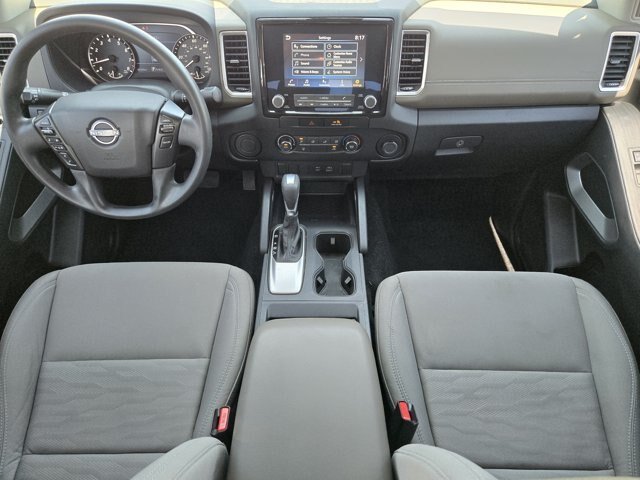Used 2022 Glacier White Nissan  image 22