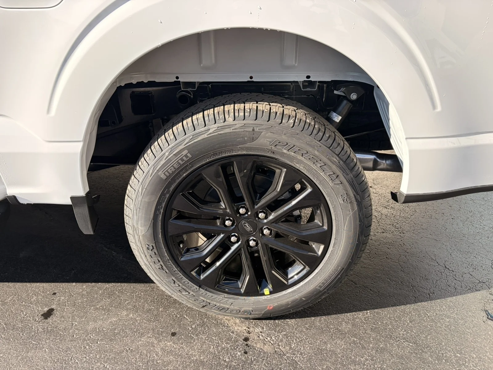 New 2026 Oxford White Ford XLT image 31