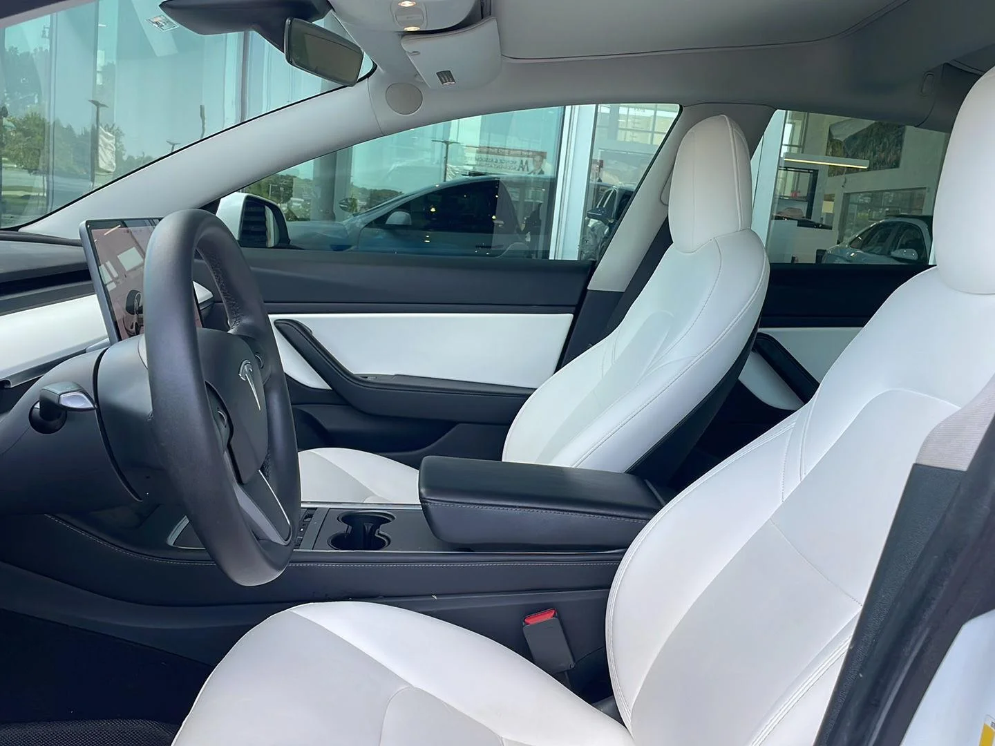 Used 2021 Pearl White Multi-Coat Tesla Standard Range Plus image 6