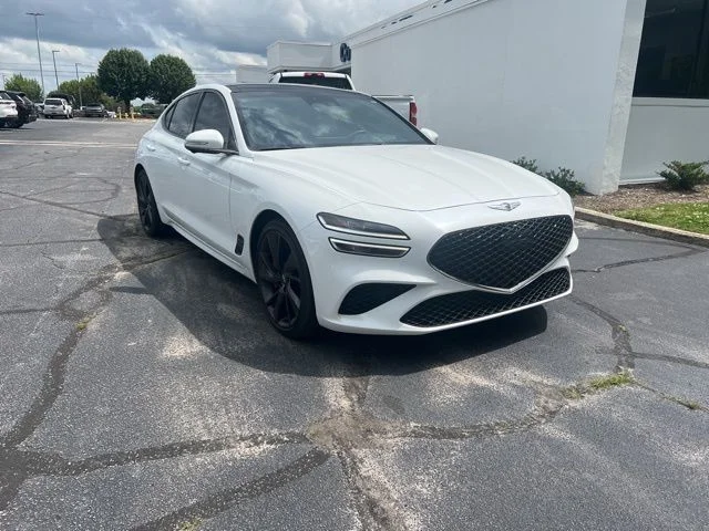 2023 Genesis G70 3.3T Standard's photo