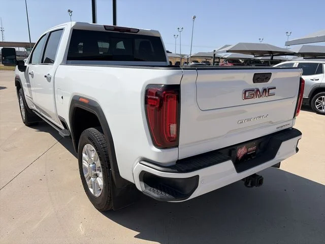 Used 2023 White GMC Denali image 5