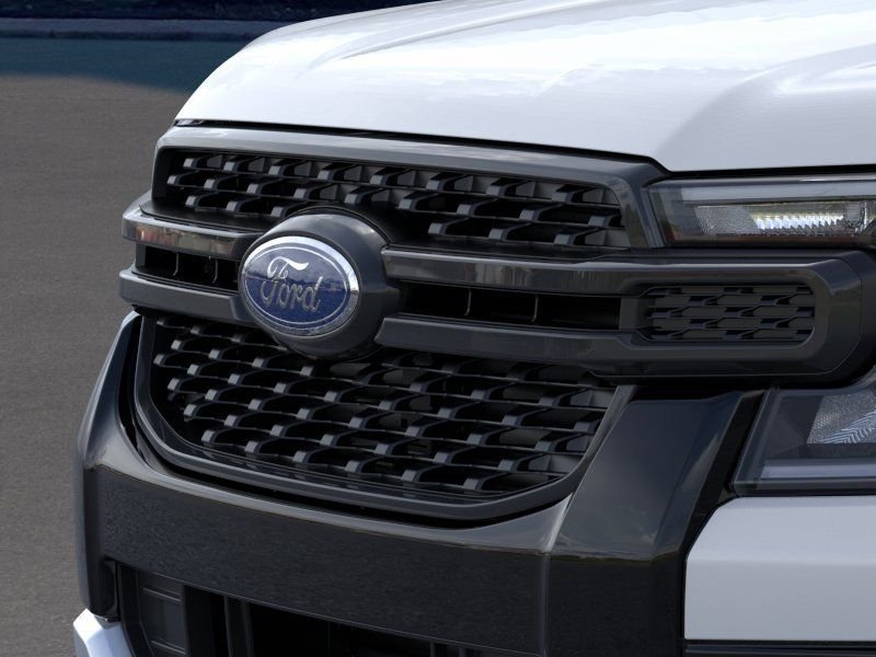 New 2026 Oxford White Ford XLT image 17