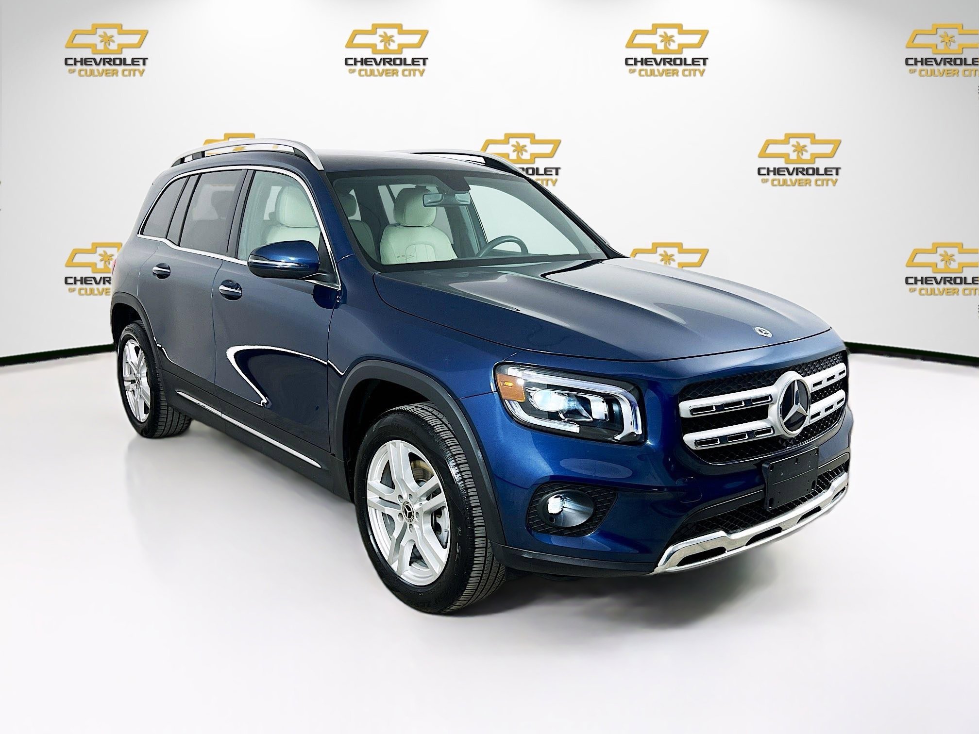 2023 Mercedes-Benz GLB GLB 250's photo