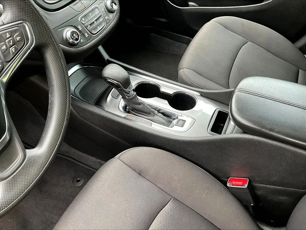 Used 2023 Gray Chevrolet LT image 21