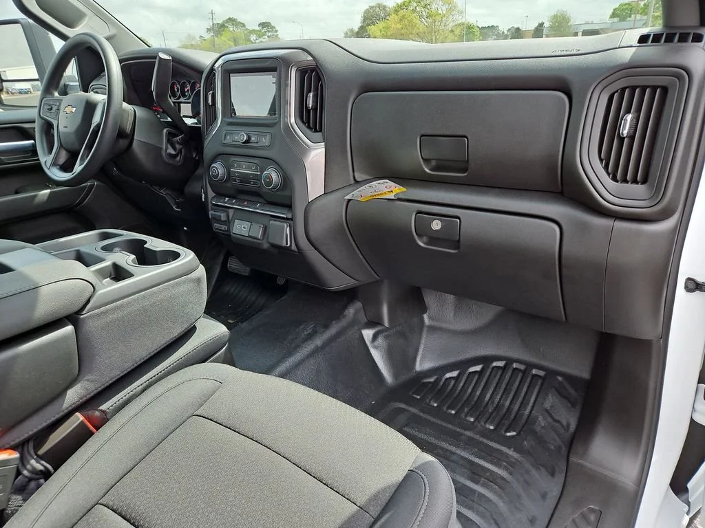 New 2025 Summit White Chevrolet Work Truck image 20