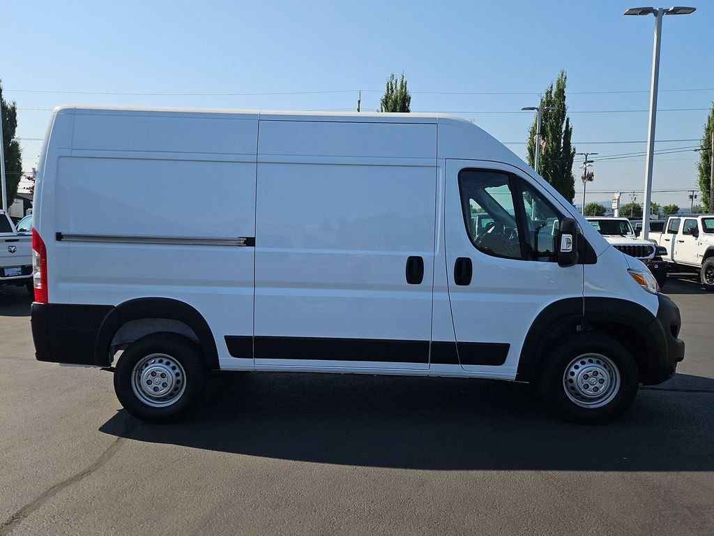 New 2026 Bright White Clearcoat RAM High Roof image 7
