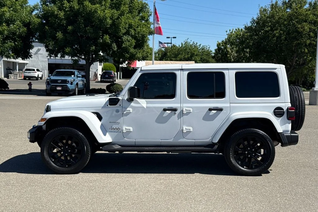 Used 2023 White Jeep Sahara 4xe image 10