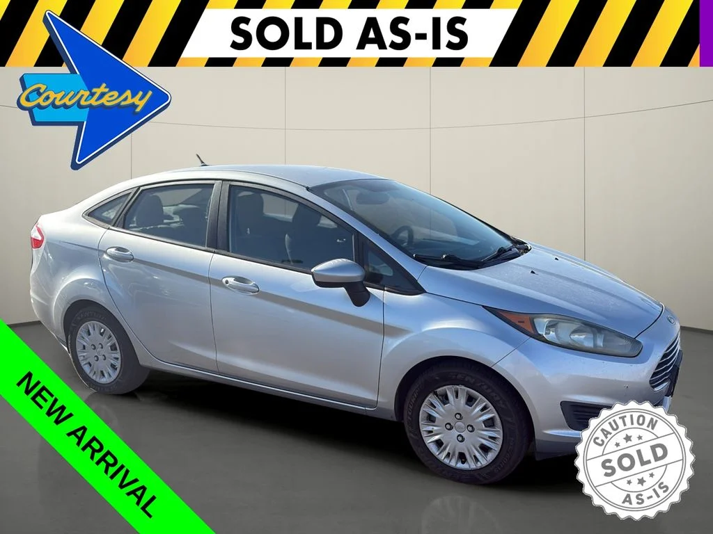 Used 2015 Silver Ford S image 1