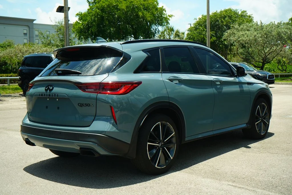 Used 2023 Gray INFINITI SPORT image 12