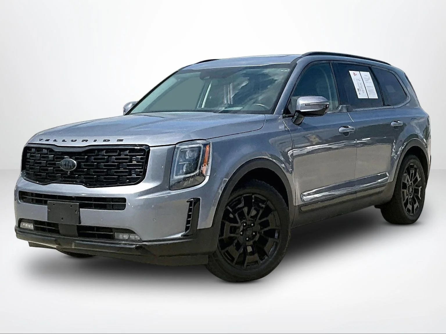 Used 2021 Gray Kia SX image 2