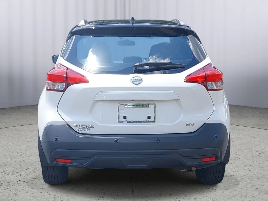 Used 2020 White Nissan SV image 4