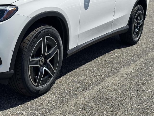 New 2026 Polar White Mercedes-Benz GLC 300 image 13