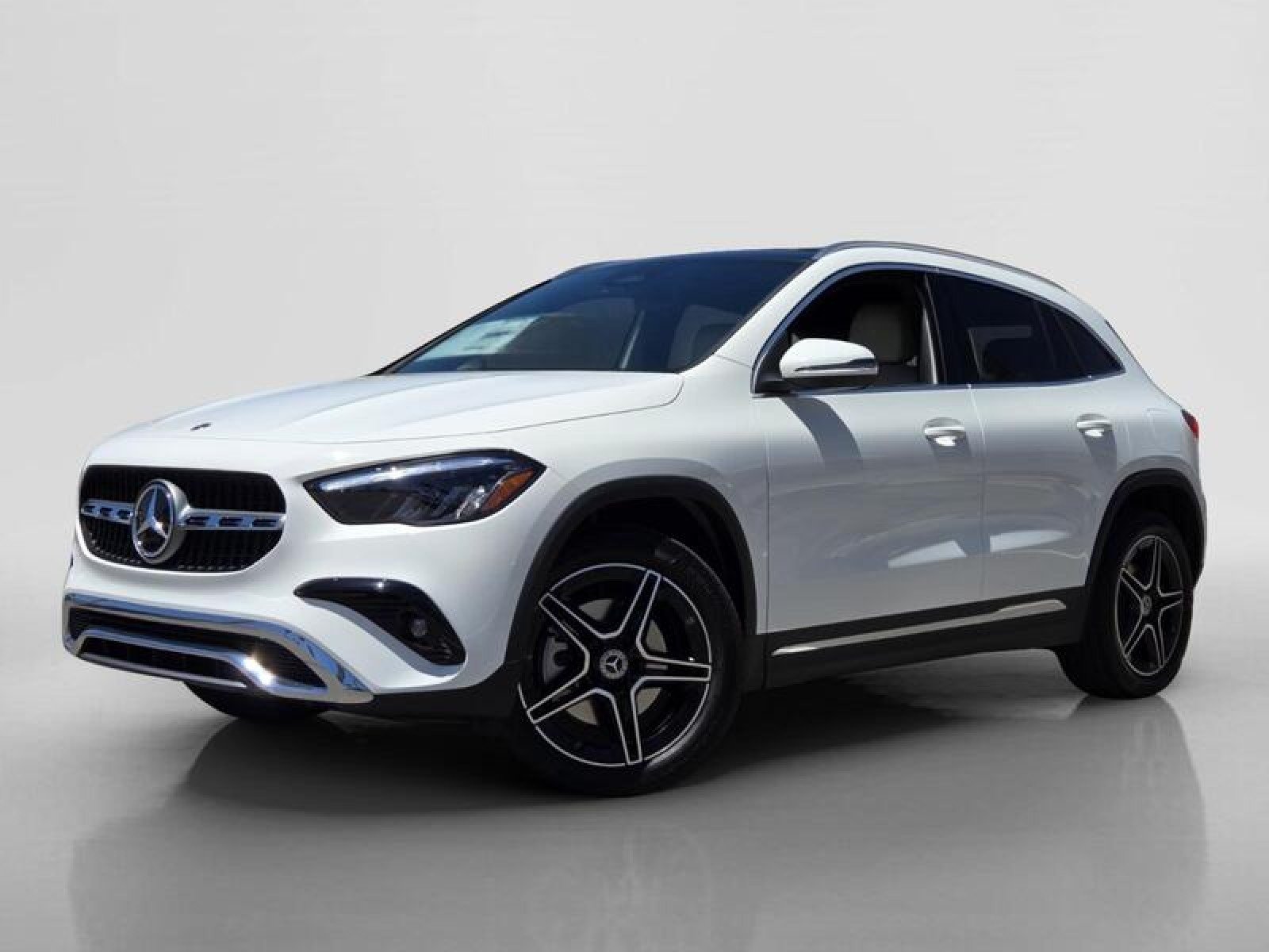 2026 Mercedes-Benz GLA GLA 250's photo