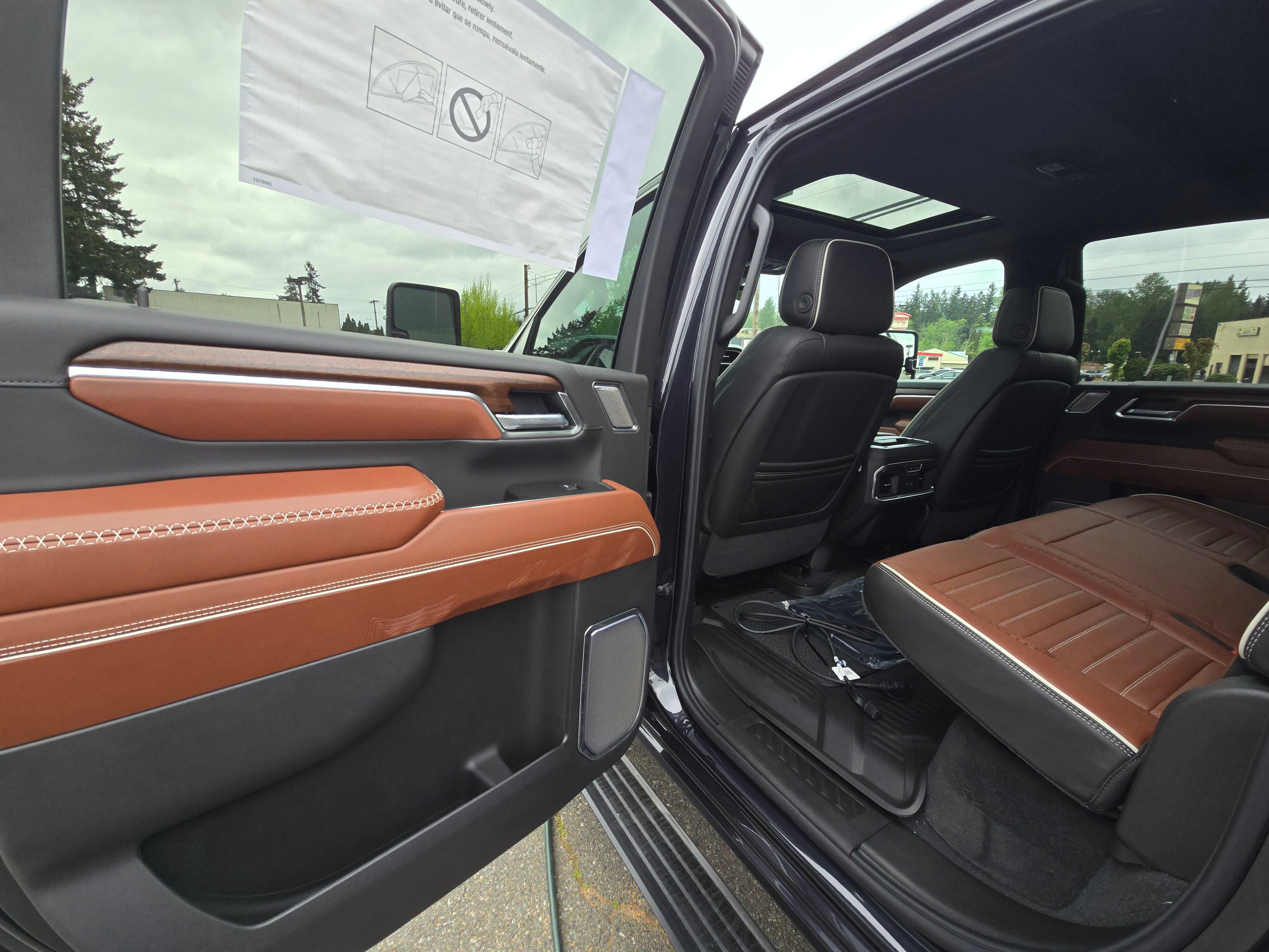 2026 GMC Sierra 3500HD Denali Ultimate - Photo 10