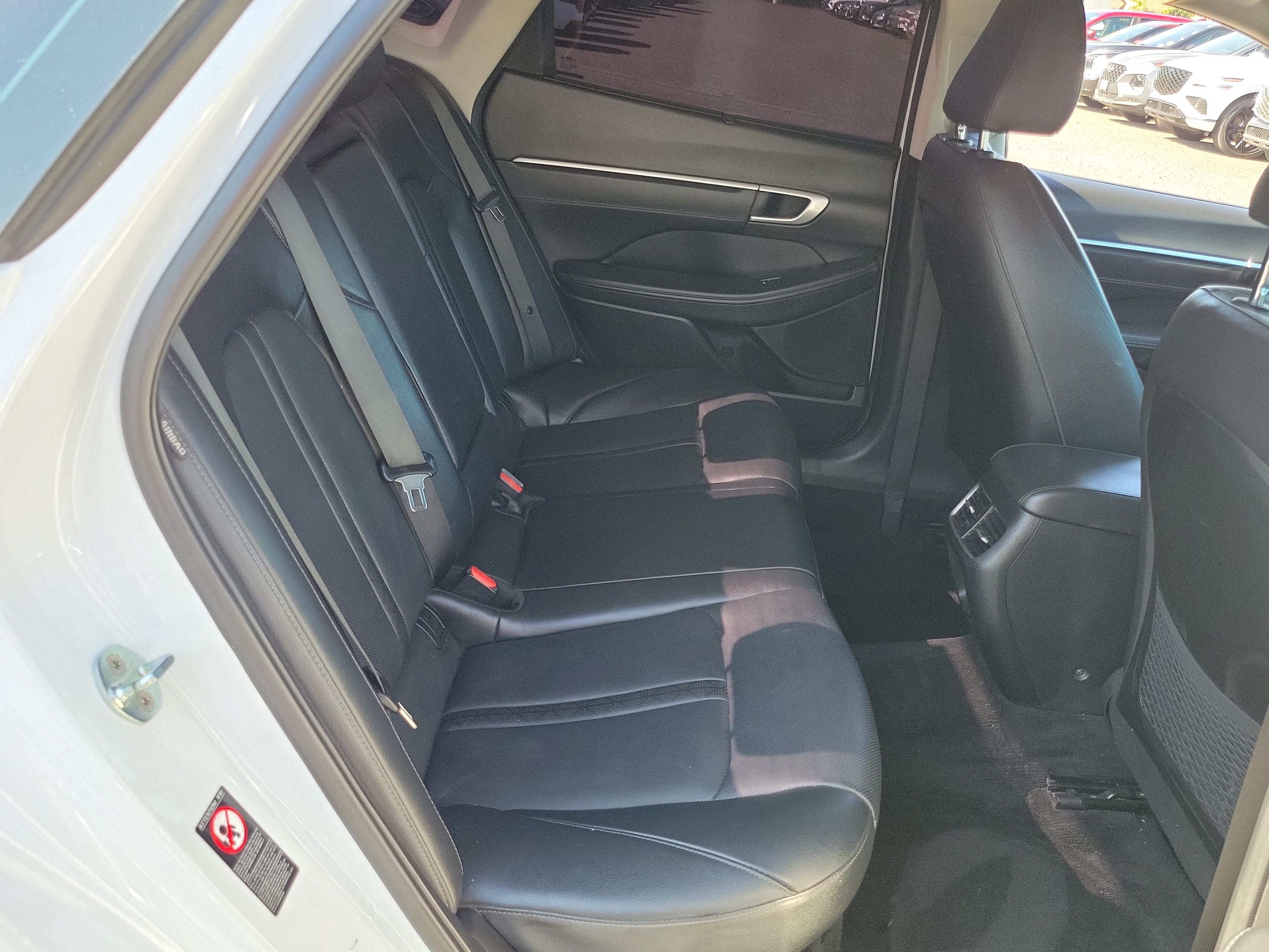 Used 2021 Hyper White Hyundai Limited image 24