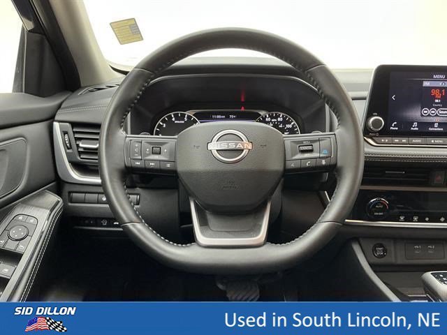Used 2025 Deep Ocean Blue Pearl Nissan SV image 21