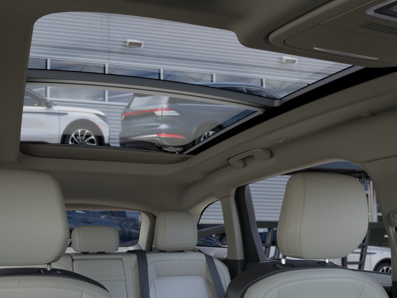 New 2026 White Platinum Metallic Tri-Coat Lincoln Premiere image 22