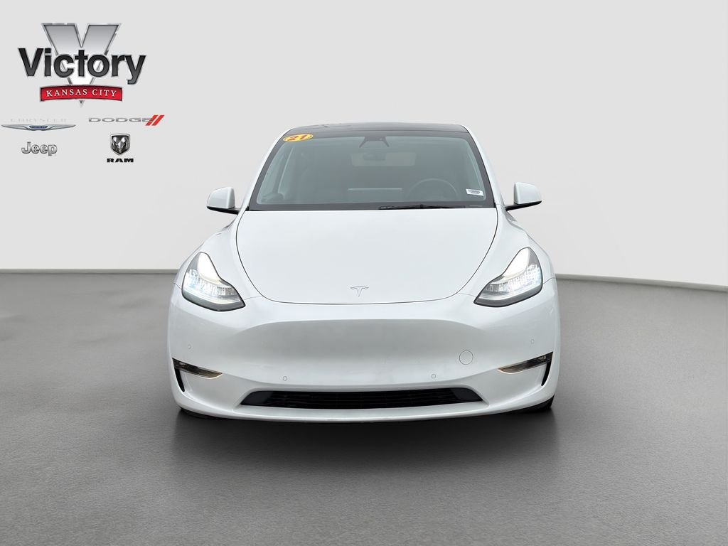 Used 2021 Tesla Model Y Long Range with VIN 5YJYGAEE2MF208865 for sale in Kansas City, KS