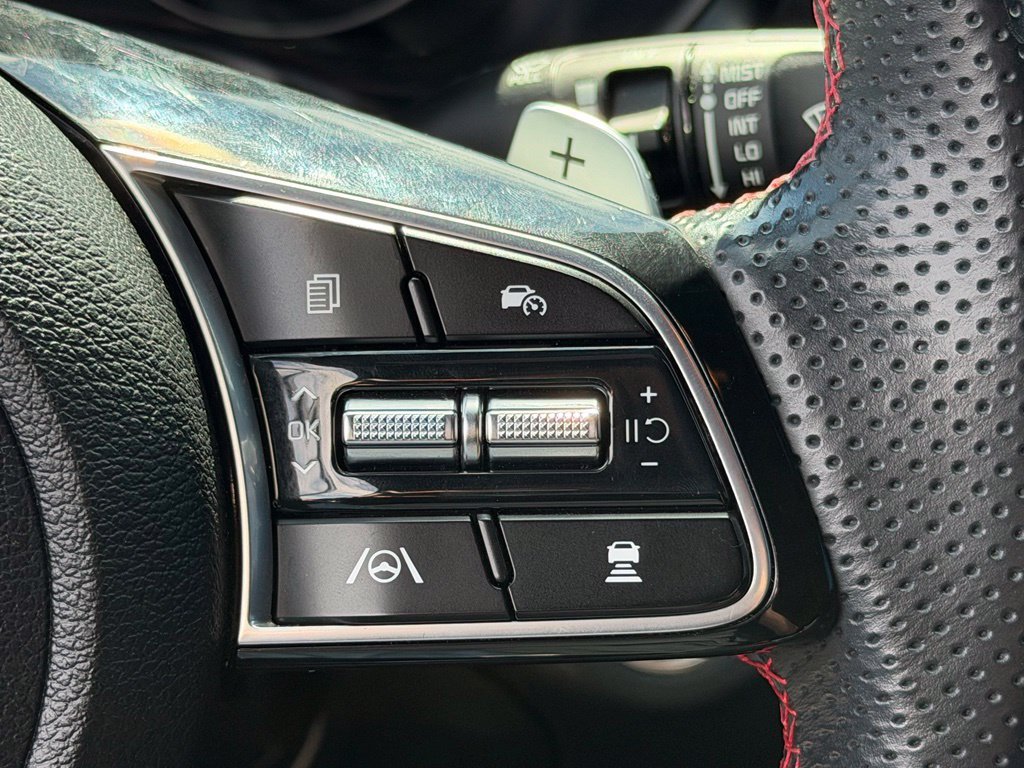 Used 2023 White Kia GT image 14
