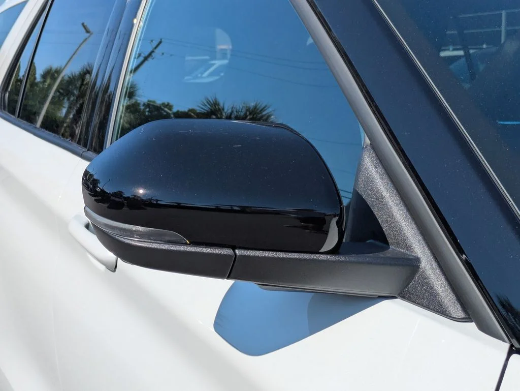 New 2026 Star White Metallic Tri-Coat Ford Platinum image 10