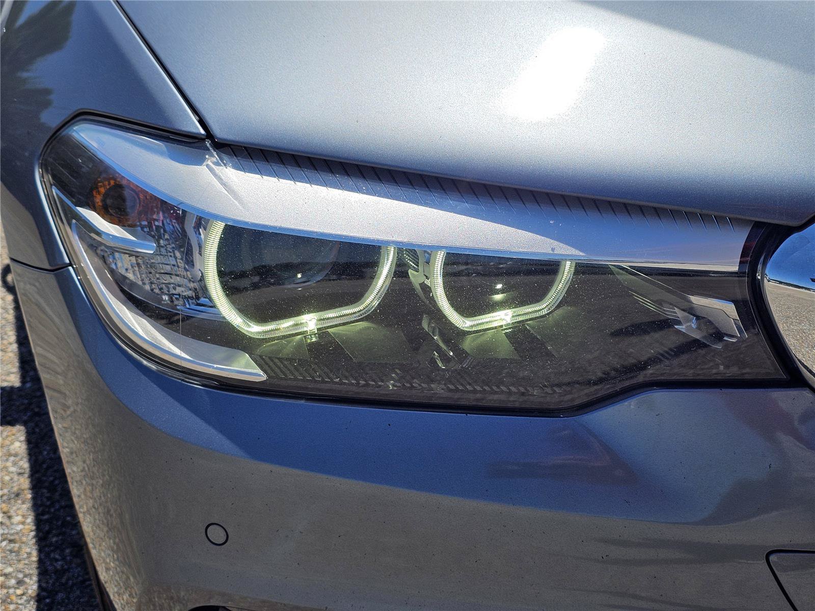 2020 BMW 5 Series 530i - Photo 4