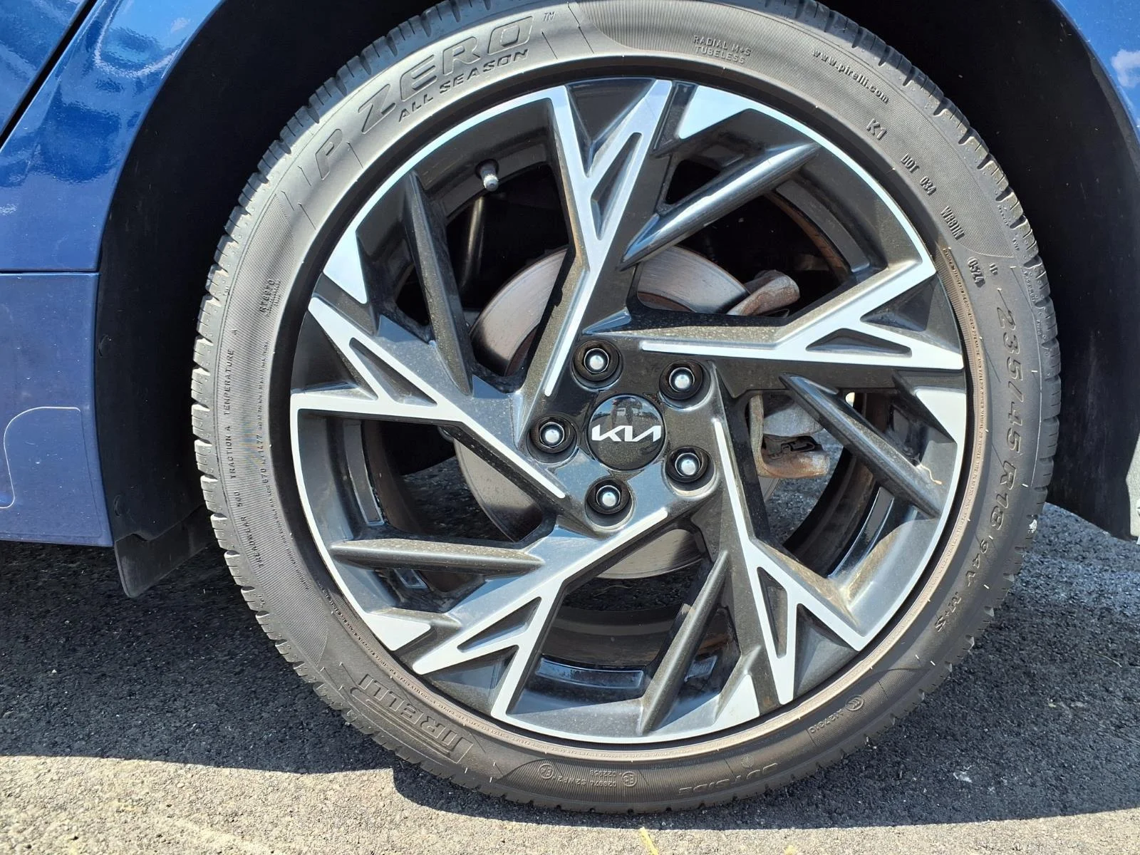 Used 2025 Yacht Blue Kia GT-Line image 30