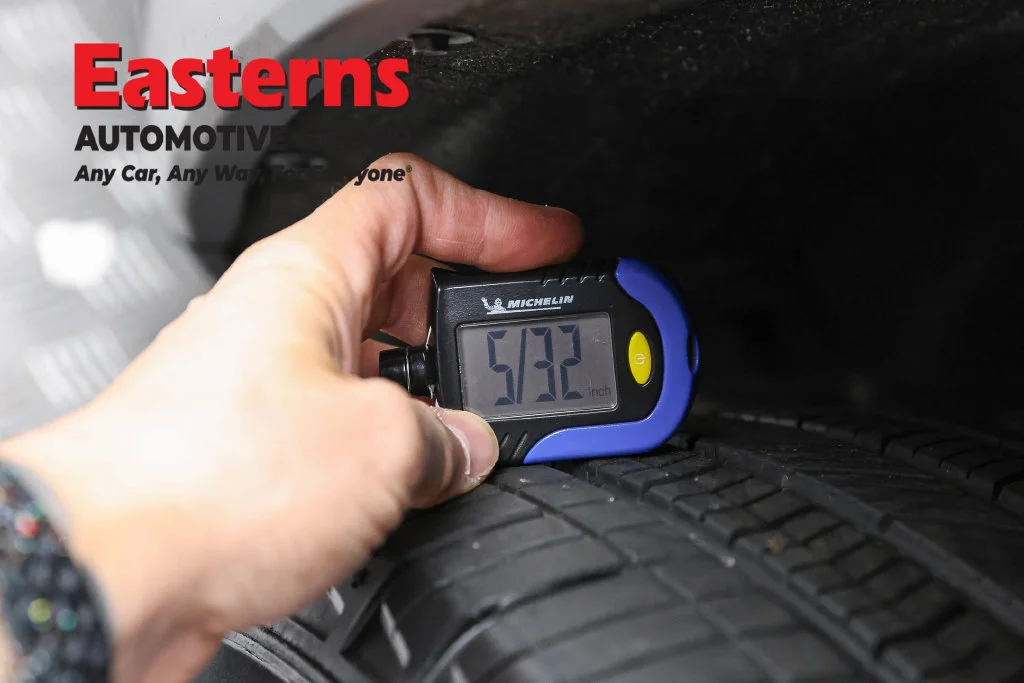 Used 2022 Gray Jeep Limited image 32