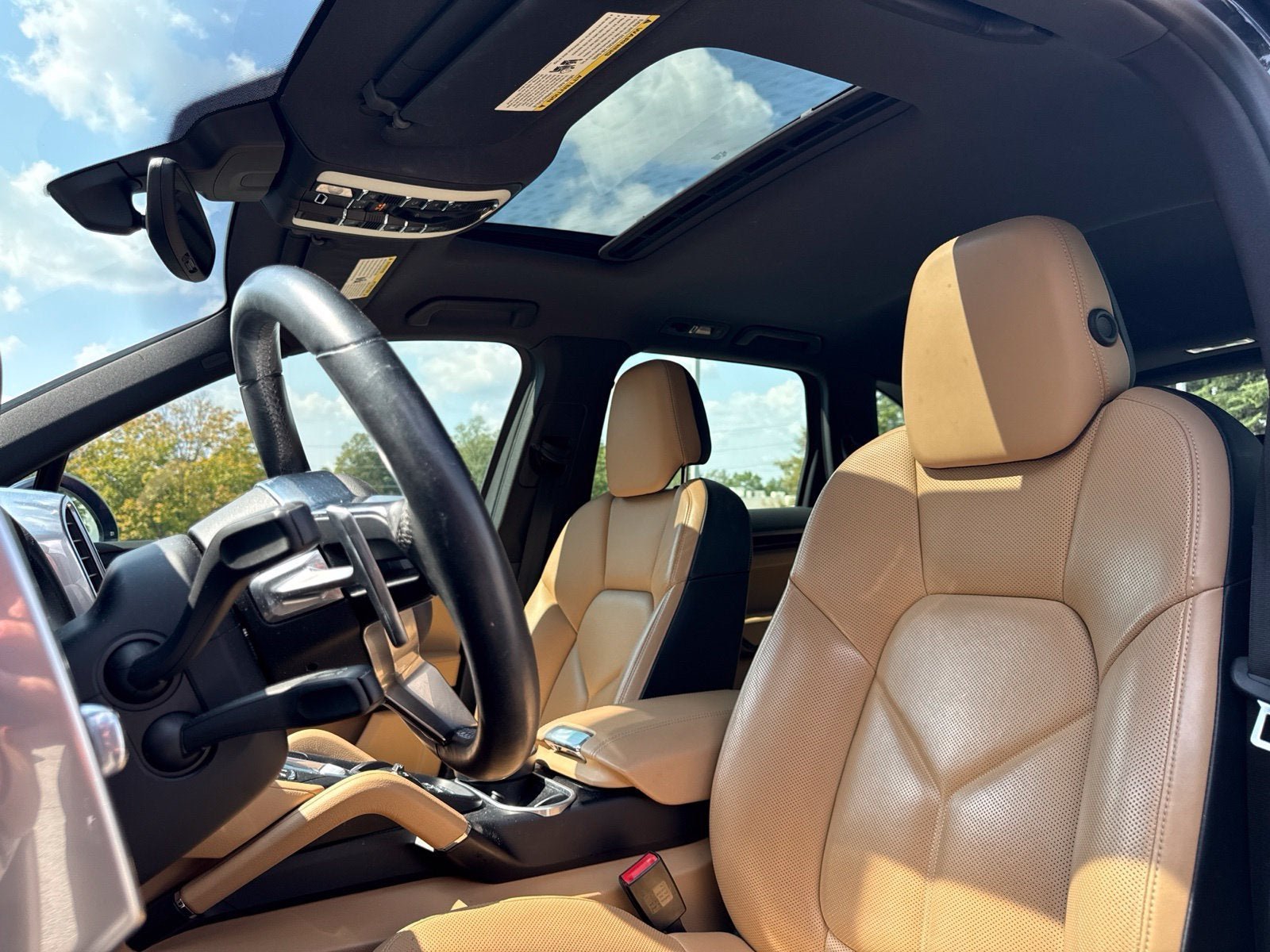 Used 2018 Moonlight Blue Porsche Platinum Edition image 5