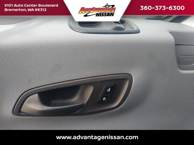 Used 2017 Oxford White Ford XLT image 9