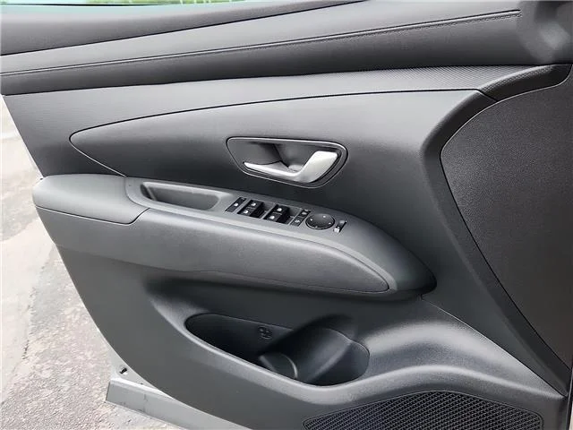 New 2026 Shimmering Silver Hyundai SEL image 10