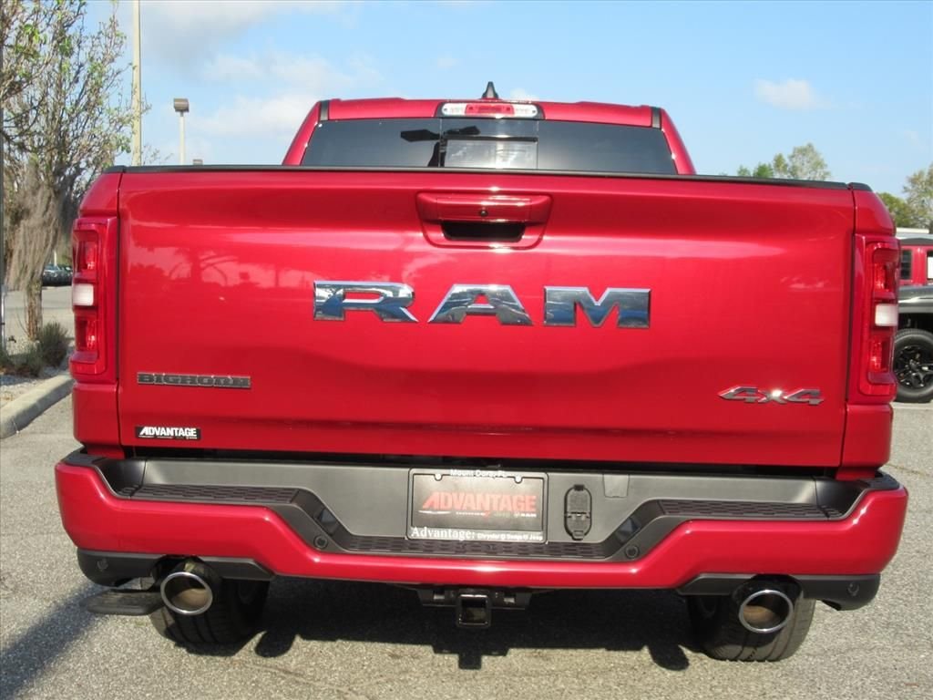 New 2026 Molten Red Pearl-Coat Exterior Paint RAM Big Horn/Lone Star image 5