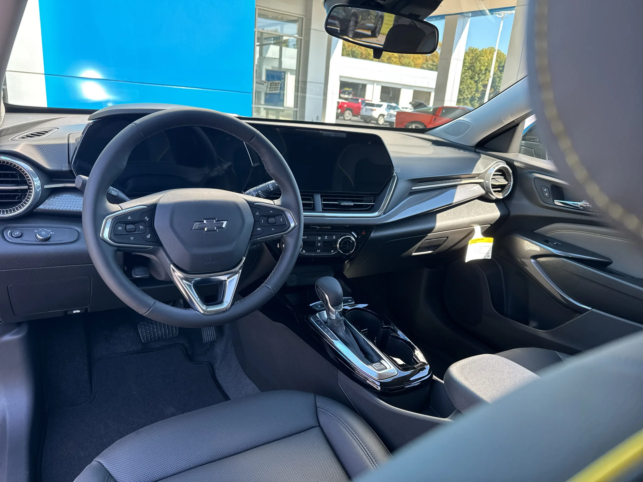 2026 Chevrolet Trax Activ - Photo 7