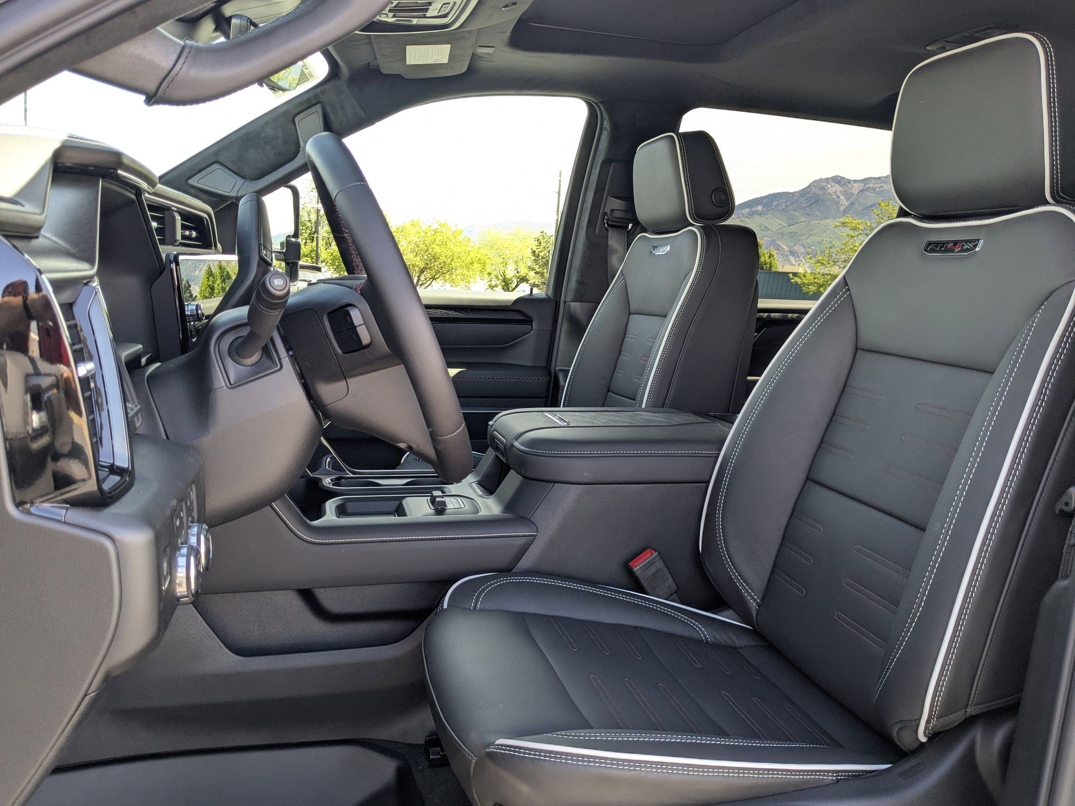 New 2026 Onyx Black GMC AT4X image 21