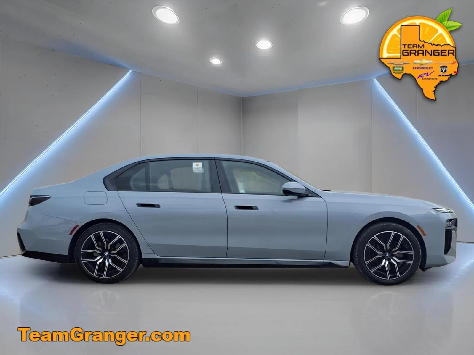 2024 BMW 7 Series 740i - Photo 7