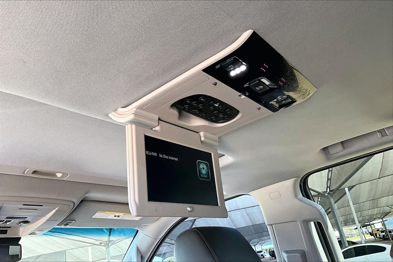 Used 2018 Quicksilver Metallic GMC SLT image 32