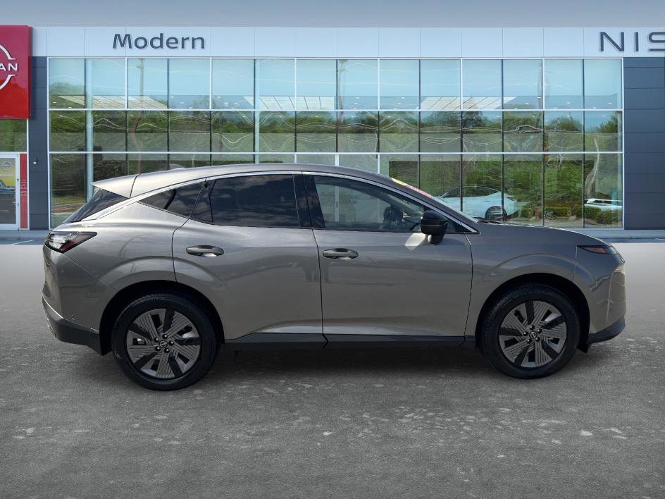 Used 2025 Gun Metallic Nissan SL image 4