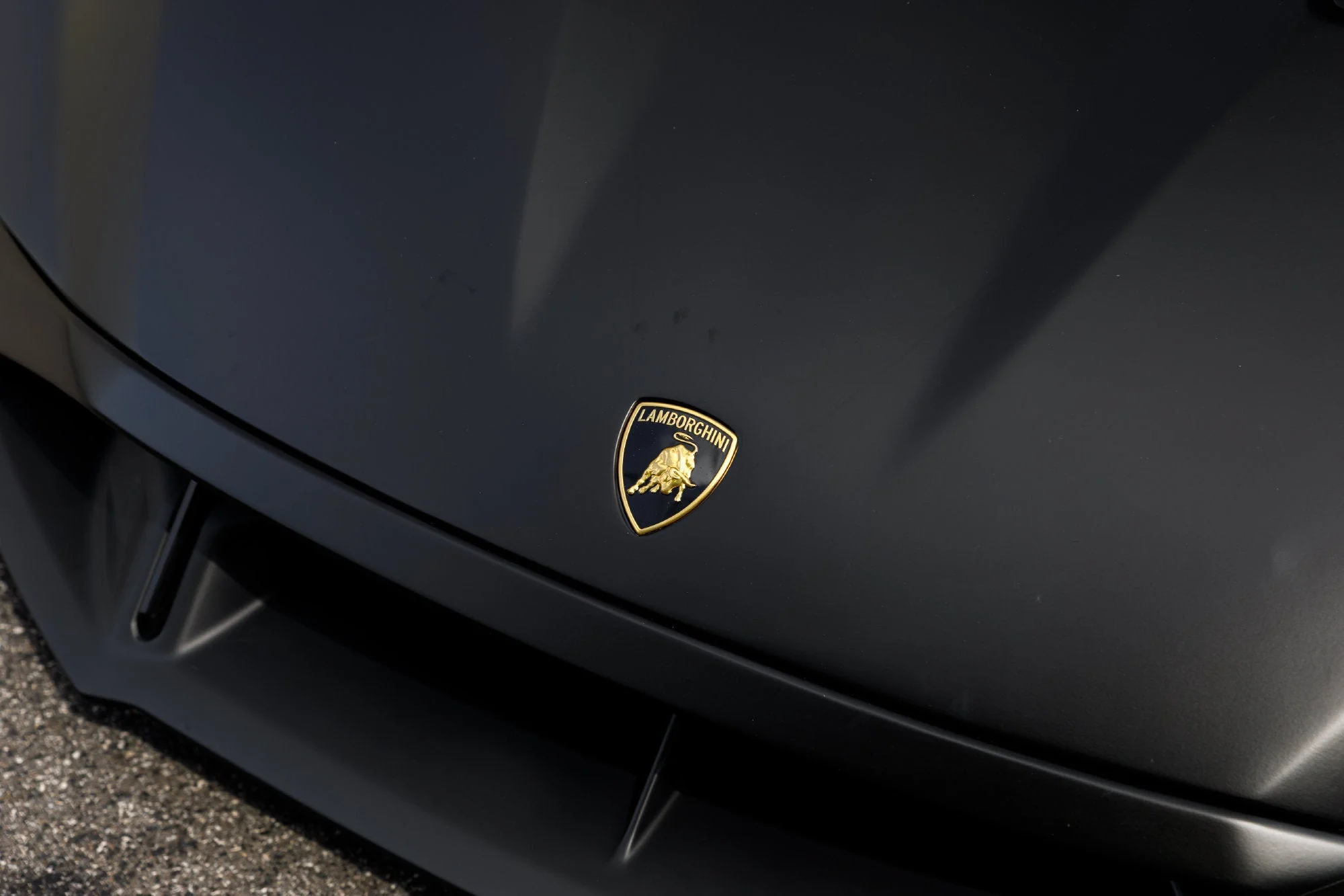 Used 2021  Lamborghini Base image 15