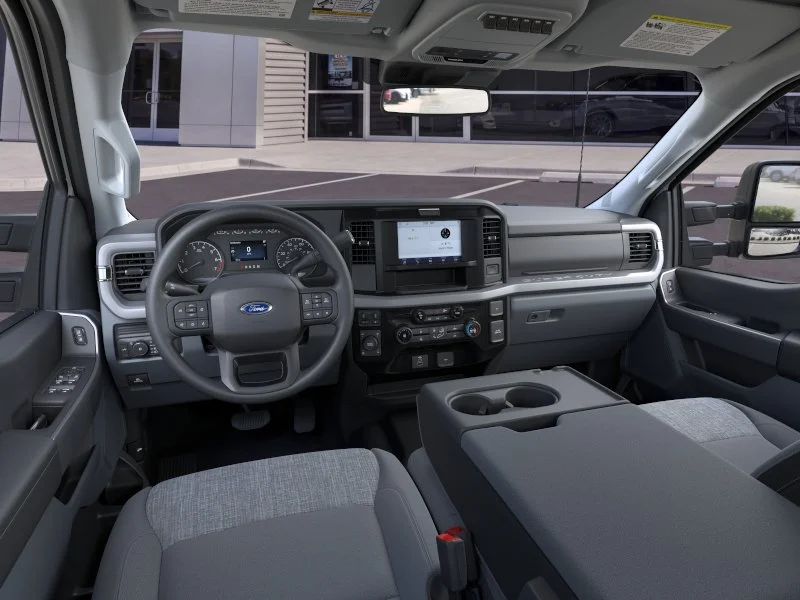 New 2026 Oxford White Ford XLT image 9